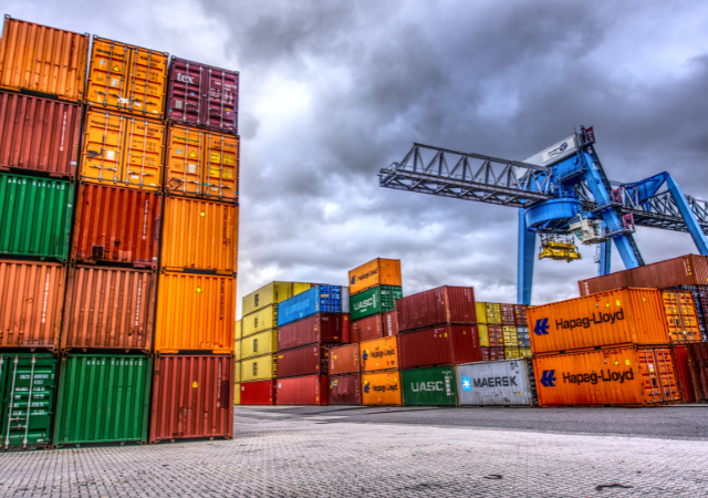 containers de importaciones puerta mundial importadora